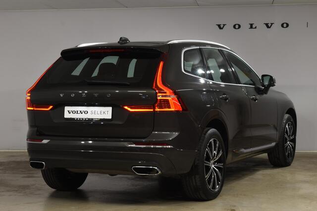 Volvo XC60 B5 264PK Automaat Inscription / Navigatie / 360 Camera / Adaptieve Cruise Control / Leder / LM Velgen / Trekhaak /