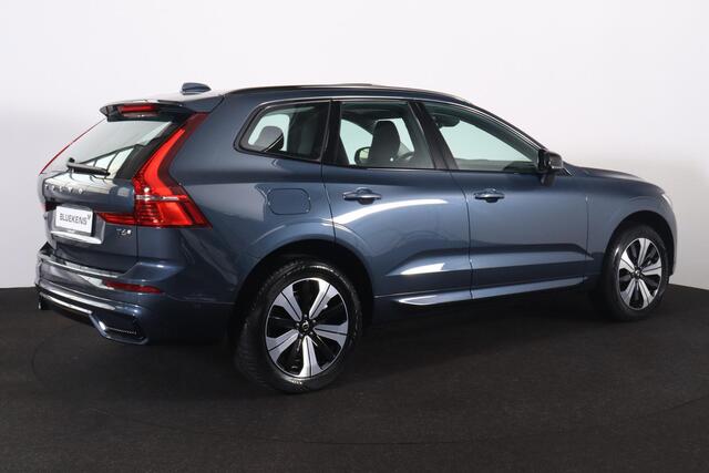 Volvo XC60 T6 Recharge AWD Plus Dark - Panorama/schuifdak - IntelliSafe Assist & Surround - 360º Camera - Verwarmde voorstoelen, stuur & achterbank - Parkeersensoren voor & achter - Elektr. bedienb. voorstoelen met geheugen - Draadloze tel. lader - Elektr. inklapbar