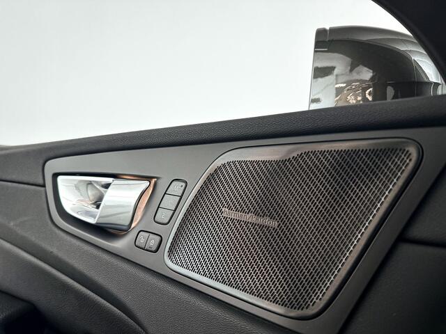 Volvo XC60 T8 Plug-in hybrid AWD Inscription | Panoramadak | Parkeercamera | Harman Kardon | Trekhaak