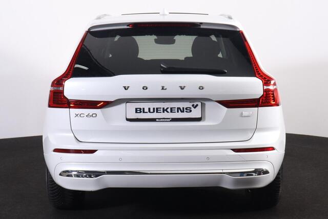 Volvo XC60 T6 Recharge AWD Core Bright - LONG RANGE - Panorama/schuifdak - IntelliSafe Assist & Surround - Adaptieve LED koplampen - Parkeercamera achter - Verwarmde voorstoelen, stuur & achterbank - Draadloze tel. lader - Standkachel - Extra getint glas - 18' LMV