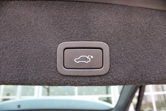 Volvo XC60 T5 Automaat FWD Nordic+ | Verw. Voorstoelen | Standkachel | El. Achterklep | PDC V+A | Verw. Voorruit