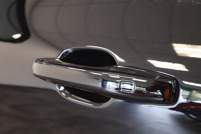 Volvo XC60 2.0 T8 Plug-in hybrid AWD Ultra Black Edition H&K Long Range Luchtvering