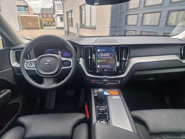Volvo XC60 2.0 T6 Plug-in hybrid AWD Plus Dark