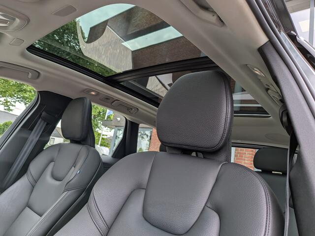 Volvo XC60 2.0 Recharge T6 AWD Inscription, Pano, HarmanKardon.