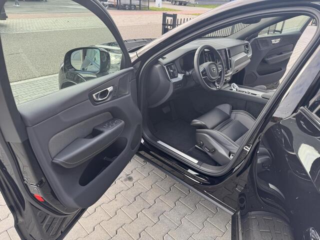 Volvo XC60 2.0 T6 Plug-in hybrid AWD Plus Black Edition