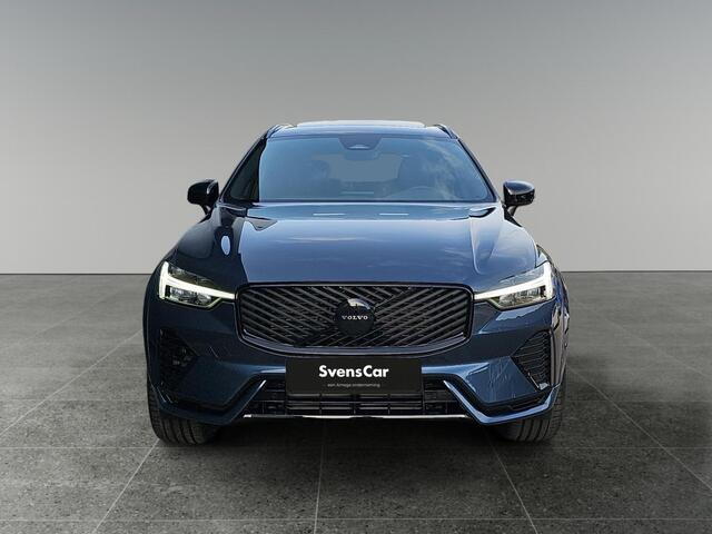 Volvo XC60 2.0 T6 Plug-in hybrid AWD Plus Black Edition | Luchtvering | 22-inch wielen | Panorama dak | Sportstoelen|