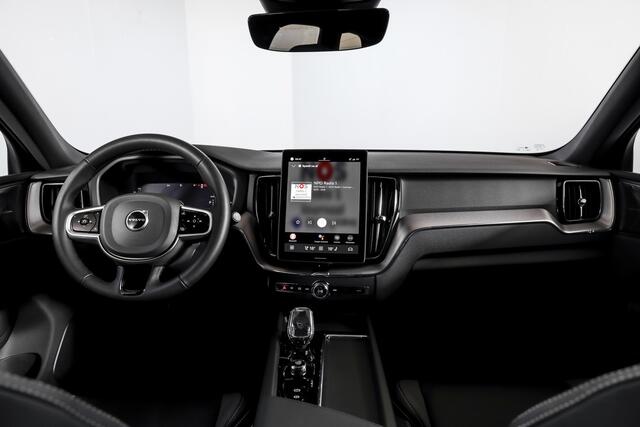 Volvo XC60 2.0 T8 Plug-in hybrid AWD Plus Black Edition - Automaat | S/K Panodak | Dig.Cockpit | Adapt.Cruise | Stoel-+Stuurverw. | 360 Camera | NAV+App.Connect | Auto.Airco | Harmon Kardon | LM 21" | 2481