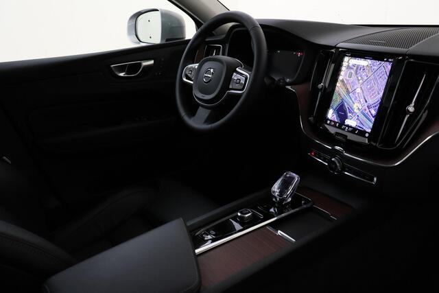 Volvo XC60 T6 PLUG-IN HYBRID AWD ULTIMATE BRIGHT -PANO.DAK|GEVENT.LEDER+MASSAGE|LUCHTVERING|TREKHAAK|360°CAM|HARMAN/KARDON
