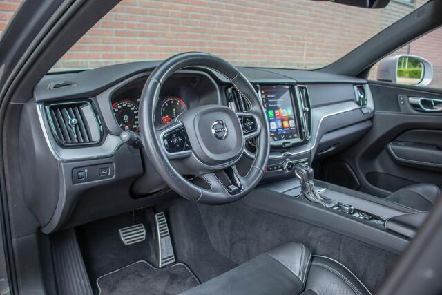Volvo XC60 T5 AWD R-Design, Carplay, Keyless, Stoel & Stuurverwarming, Park Assist, Adaptive Cruise, Camera, Memory.