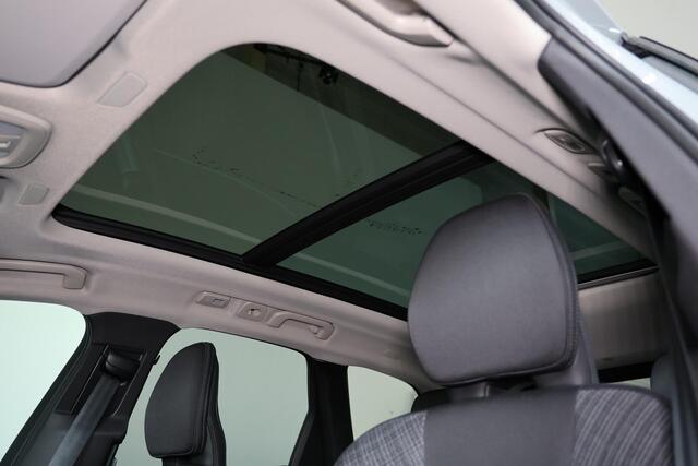 Volvo XC60 T6 Recharge AWD Core Bright - Panorama/schuifdak - IntelliSafe Assist & Surround - Parkeercamera achter - Verwarmde voorstoelen - Parkeersensoren voor & achter - Draadloze tel. lader - Extra getint glas - 18' LMV