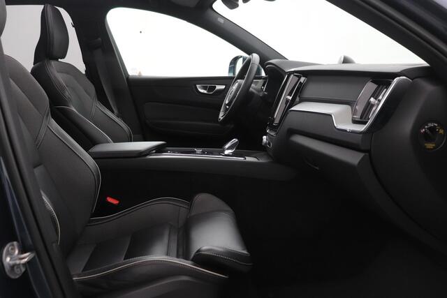 Volvo XC60 B5 AWD Ultimate Bright | Luchtvering | Bowers&Wilkins | Head-Up | 22 Inch | ACC | Panoramadak