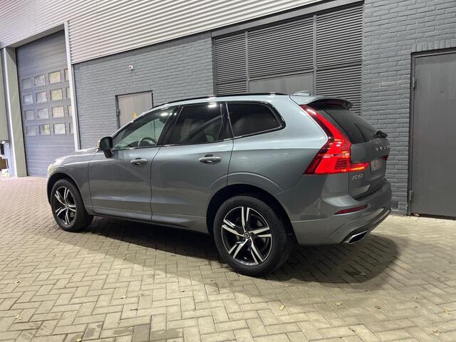 Volvo XC60 T4 R-Design | Panoramadak | harman/kardon | Stoelverwarming | Keyless | Camera | Getint Glas