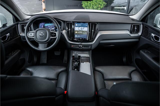 Volvo XC60 2.0 T6 Plug-in hybrid AWD Ultimate Bright - Panorama | H&K | Memory | Pilot Assist | Keyless