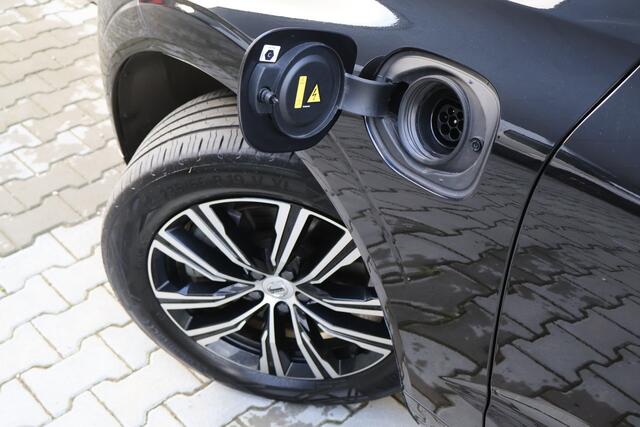 Volvo XC60 2.0 T6 Plug-in hybrid AWD Inscription | Origineel NL | Panoramadak | Camera | Trekhaak | Leder | ACC |