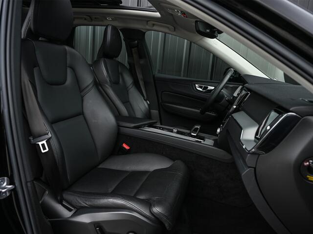 Volvo XC60 2.0 T6 PLUG-IN HYBRID AWD | LONG RANGE | KEYLESS | 360 CAMERA | STOEL- EN STUURVERWARMING | HARMAN/KARDON | ACHTERBANK VERWARMD | PANORAMADAK | MEMORY SEATS | LEDER