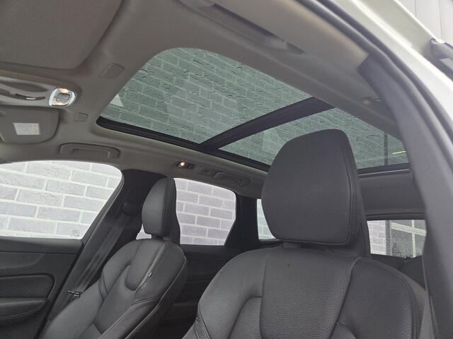 Volvo XC60 T6 Plug-in Hybride AWD Inscription Aut | Trekhaak 2100 kg | Leder | Elektr. verst.stoel | Stoelverw. V+A | Donker glas | Panoramadak | DAB+ | BLIS | Adaptive cruise-control