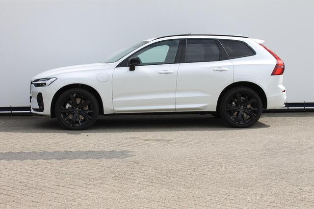Volvo XC60 T6 350PK FACELIFT 2026 AWD Plus Black Edition FACELIFT 2026 / Panoramisch schuif-kanteldak / Harman Kardon Audio / 21" lichtmetalen velgen / Head-Up Display / 360graden camera