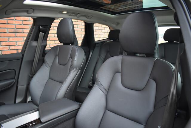 Volvo XC60 T6 350PK Plug-in hybrid AWD Plus Dark | 360 Camera | Trekhaak |