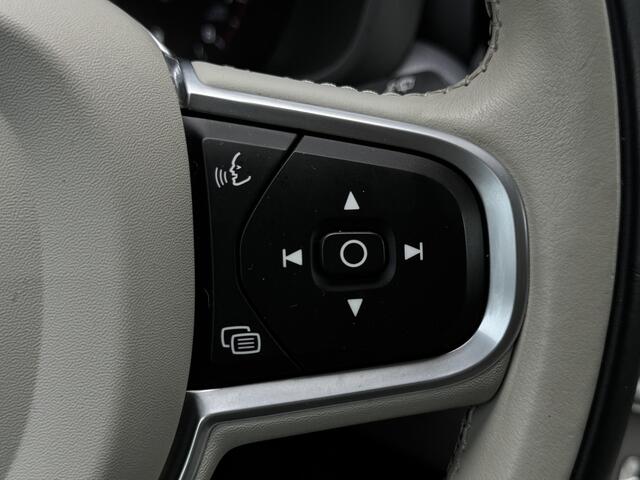 Volvo XC60 2.0 B5 Inscription GRATIS Afleverpakket! | Uitklapbare Trekhaak | 360 Graden Camera |