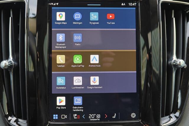 Volvo XC60 T6 Recharge AWD Plus Dark - Luchtvering - Panorama/schuifdak - IntelliSafe Assist & Surround - 360º Camera - Harman/Kardon audio - Adaptieve LED koplampen - Verwarmde voorstoelen, stuur & achterbank - Parkeersensoren voor & achter - Elektr. bedienb. voors