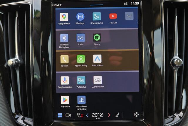 Volvo XC60 T6 Recharge AWD Plus Dark - Panorama/schuifdak - IntelliSafe Assist & Surround - 360º Camera - Harman/Kardon audio - Adaptieve LED koplampen - Verwarmde voorstoelen, stuur & achterbank - Parkeersensoren voor & achter - Elektr. bedienb. voorstoelen met geh