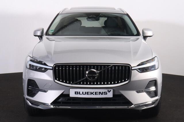 Volvo XC60 T6 Recharge AWD Plus Dark - Panorama/schuifdak - IntelliSafe Assist & Surround - 360º Camera - Harman/Kardon audio - Adaptieve LED koplampen - Verwarmde voorstoelen, stuur & achterbank - Parkeersensoren voor & achter - Elektr. bedienb. voorstoelen met geh
