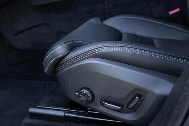 Volvo XC60 2.0 T6 Plug-in hybrid AWD Ultra Black Edition | Luchtvering | Stoelventilatie | Bowers & Wilkins Hifi | 360 Camera | Blis Blind Spot Info