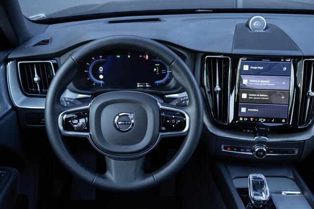 Volvo XC60 2.0 T6 Plug-in hybrid AWD Ultra Black Edition | Luchtvering | Stoelventilatie | Bowers & Wilkins Hifi | 360 Camera | Blis Blind Spot Info