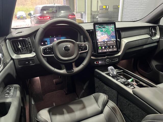 Volvo XC60 T6 Plug-in hybrid Plus Black Edition | FACELIFT | Trekhaak | 360° Camera | Head-Up | Panoramadak | 21 Inch