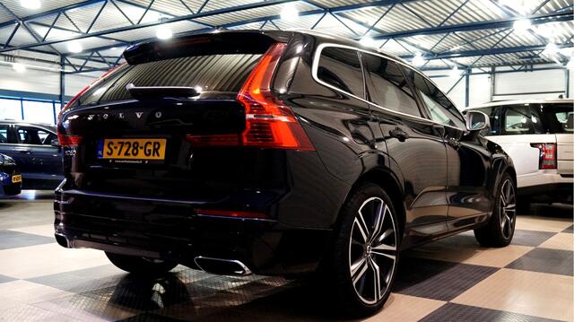 Volvo XC60 2.0 T8 AWD 299kW/407pk Aut8 Twin Engine R-Design LUCHTVERING + PANORAMADAK + SPORTSTOELEN + LEDEREN BEKLEDING + CRUISE + SUBWOOFER + EL.TREKHAAK + STOELVERWARMING + LANE ASSIST + KEYLESS ENTRY&GO + CAMERA + PARKEERSENSOREN A + 21" LM-VELGEN!!