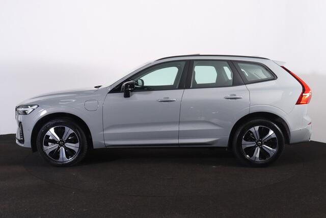 Volvo XC60 T6 Recharge AWD Plus Dark - Panorama/schuifdak - IntelliSafe Assist & Surround - 360º Camera - Verwarmde voorstoelen, stuur & achterbank - Parkeersensoren voor & achter - Elektr. bedienb. voorstoelen met geheugen - Draadloze tel. lader - Elektr. inklapbar