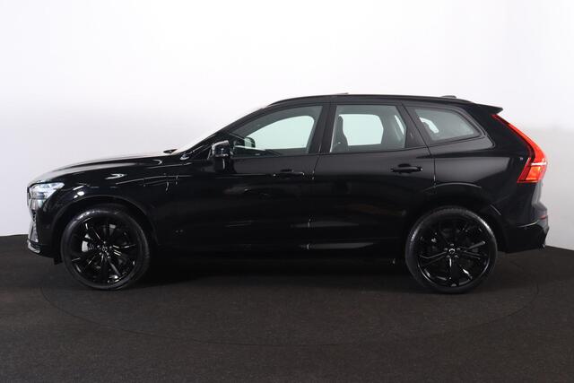 Volvo XC60 T6 Recharge AWD Ultra Black Edition - Panorama/schuifdak - IntelliSafe Assist & Surround - 360º Camera - Harman/Kardon audio - Adaptieve LED koplampen - Verwarmde voorstoelen, stuur & achterbank - Parkeersensoren voor & achter - Elektr. bedienb. voorstoel