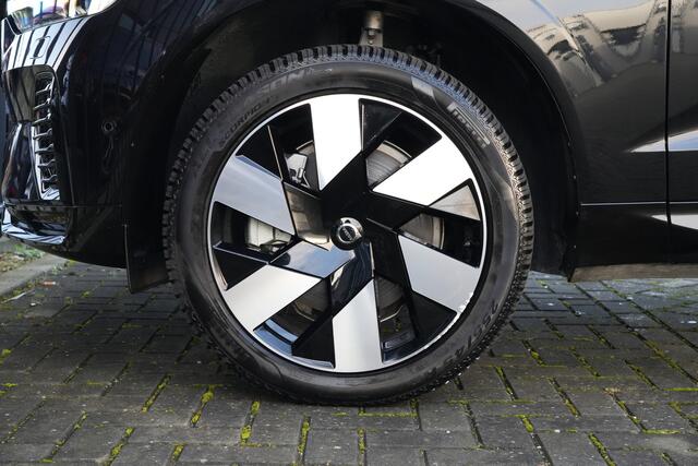 Volvo XC60 2.0 T6 Plug-in hybrid AWD Ultimate Dark 350pk Panoramadak/Luchtvering/360Camera