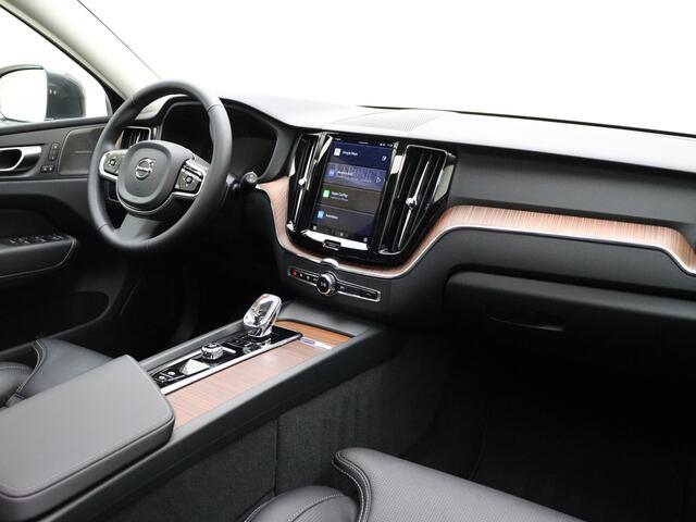 Volvo XC60 T8 455pk AWD Plus Bright / Luchtvering / Stoelventilatie / Harman en Kardon audio / Rondomzicht camera / Panorama dak /