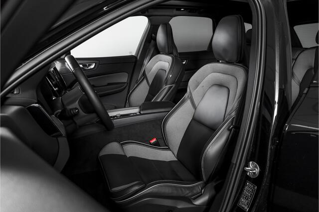 Volvo XC60 2.0 T8 Plug-in hybrid AWD Plus Black Edition | Elek. Trekhaak | S/K-Panodak | Harman/Kardon | Dig. Cockpit | Adapt. Cruise | Memory Stoelen | Elek. Klep | Stoel-+stuurverw. | 360 Camera | NAV+App. Connect | ECC | LM 21" | 0348