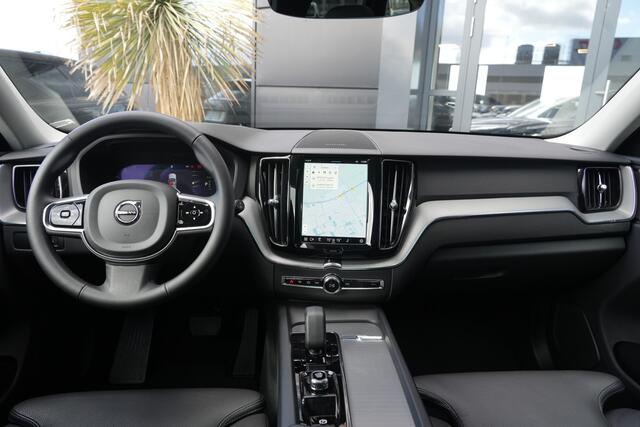 Volvo XC60 2.0 T8 Plug-in hybrid AWD Plus Dark 455pk Panoramadak/360Camera/HarmanKardon