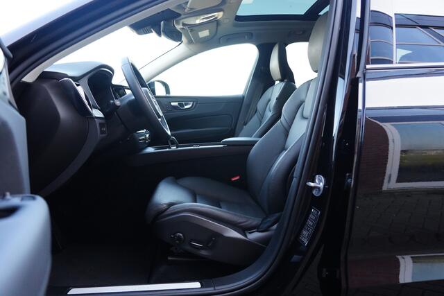 Volvo XC60 2.0 T8 Plug-in hybrid AWD Plus Dark 455pk Panoramadak/360Camera/HarmanKardon