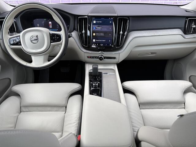 Volvo XC60 2.0 T6 Plug-in hybrid AWD Ultimate Bright | Long range | Trekhaak | Adaptive cruise control | Head-up display | Harman/Kardon audio | Dode hoek detectie BLIS | Stoelverwarming voor + achter | Stuurverwarming | Elektrische stoelverstelling |