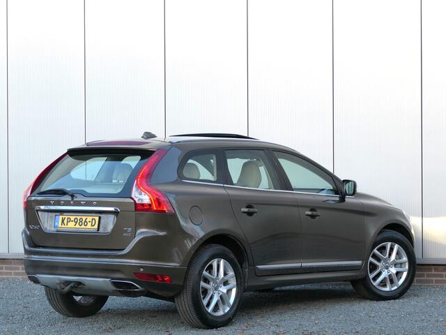 Volvo XC60 T5 AUT Polar+ Xenon / Panoramadak / Trekhaak / Camera