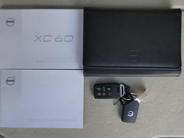 Volvo XC60 T5 AUT Polar+ Xenon / Panoramadak / Trekhaak / Camera