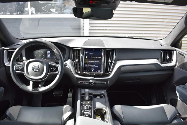 Volvo XC60 2.0 B4 INSCRIPTION / SPORTSTOELEN / PANORAMA DAK / TREKHAAK