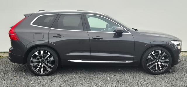 Volvo XC60 2.0 T6 PHEV AWD ULTRA Bright Vol uitgerust!!! - Luchtvering - 21" Wielen - Panoramadak - Lighting -Head up - B&W Audio - 360 Cam - Alarm - Climate - Privacy Glass - RC20 Interieur - Geluidsisolerend glas - Massage stoelen