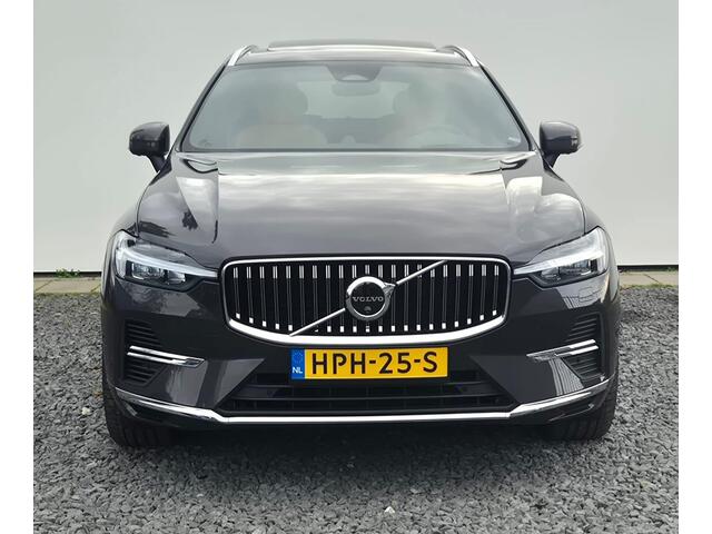 Volvo XC60 2.0 T6 PHEV AWD ULTRA Bright Vol uitgerust!!! - Luchtvering - 21" Wielen - Panoramadak - Lighting -Head up - B&W Audio - 360 Cam - Alarm - Climate - Privacy Glass - RC20 Interieur - Geluidsisolerend glas - Massage stoelen