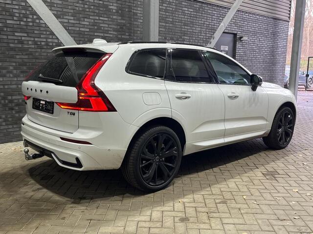 Volvo XC60 T8 Plug-in hybrid Plus Black Edition | FACELIFT | Luchtvering | Bowers&Wilkins | Massage | Trekhaak | Head-Up