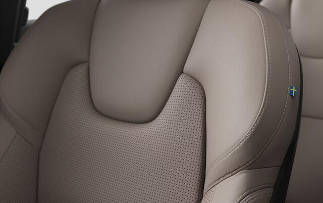 Volvo XC90 2.0 T8 Plug-in hybrid AWD 310PK Ultra Dark | Bowers & Wilkins | Luchtvering | massage functie voorstoelen | 21 inch