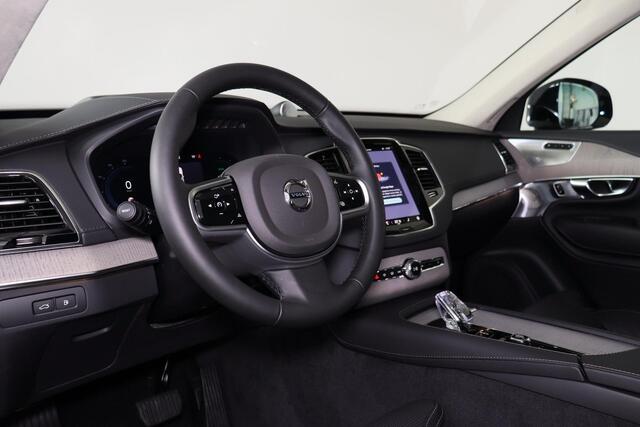 Volvo XC90 T8 Plug-in hybrid AWD Ultra Dark - LONG RANGE - Luchtvering - Panorama/schuifdak - IntelliSafe Assist & Surround - 360º Camera - Bowers & Wilkins audio - Nappaleder met stoelventilatie - Verwarmde voorstoelen, stuur & achterbank - Parkeersensoren voor & a