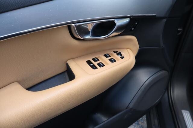 Volvo XC90 2.0 T8 TE AWD Inscription | Geen import | Trekhaak | Schuifdak |