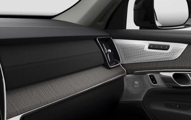 Volvo XC90 T8 455PK Automaat Plug-in hybrid AWD Ultra Dark / Luchtvering / Bowers & Wilkens / Extra getint glas / Nappa leder met Ventilatie / Gelamineerde zijruiten rondom