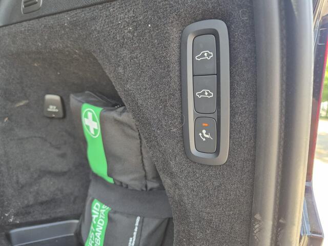 Volvo XC90 2.0 T8 Plug-in hybrid AWD Ultra Dark Facelift/Bowers&Wilkins/Luchtvering/Trekhaak etc.