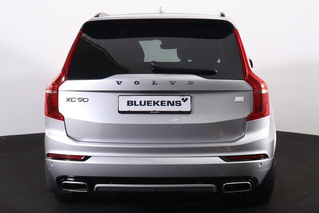 Volvo XC90 T8 Recharge AWD R-Design - Luchtvering - Panorama/schuifdak - IntelliSafe Assist & Surround - Bowers & Wilkins audio - 360º Camera - Adaptieve LED koplampen - Verwarmde voorstoelen, stuur & achterbank - Draadloze tel. lader - Head up display - Apple Carpl